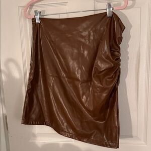 New Women’s Chocolate Brown Faux Leather Skirt XL 34” waist & 20” length